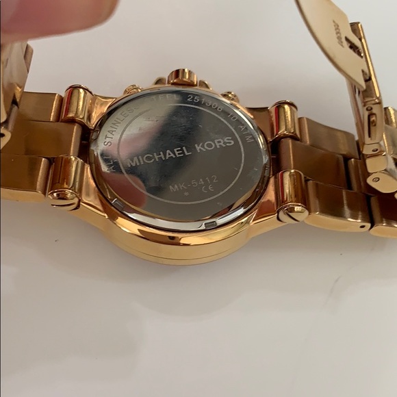 Michael Kors Dylan Chronograph Rose Gold Watch - Picture 3 of 4